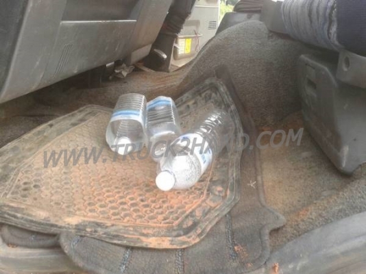 รถบรรทุกดั๊ม 6 ล้อ ยี่ห้อ HINO รุ่น FF172KA รถบรรทุกดั๊ม 6 ล้อ ยี่ห้อ HINO รุ่น FF172KA