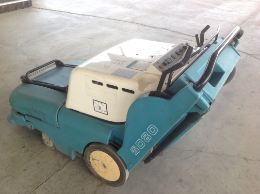 ขายรถกวาดถนนดูดฝุ่นได้มือสองญี่ปุ่นสภาพดีพร้อมใช้งาน