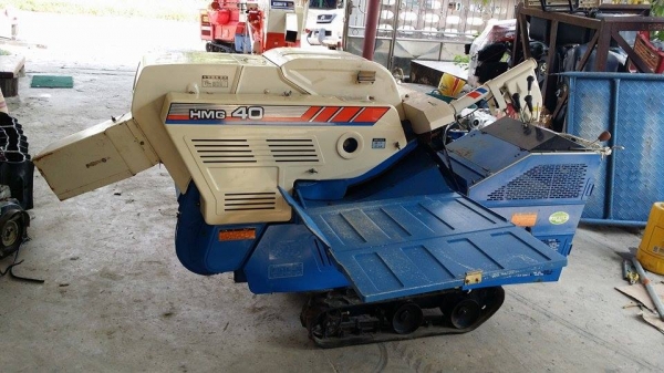 รถนวดข้าวเดินตาม เก่าญี่ปุ่น ISEKI สภาพอย่างสวย เป็นแทรคยาง