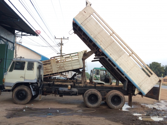 แสงฟ้าเต้นรถ///ขายรถHINO-F18ดั้มเครื่องHO7C-175แรงม้ายางใหม่10เส้น แสงฟ้าเต้นรถ///ขายรถHINO-F18ดั้มเครื่องHO7C-175แรงม้ายางใหม่10เส้น