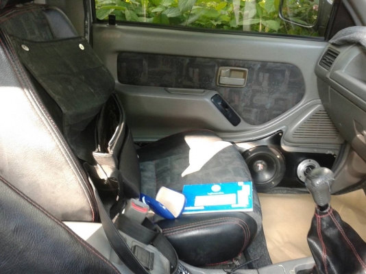 ปี02 4×4เครื่อง3.0ด่วนๆ ปี02 4×4เครื่อง3.0ด่วนๆ