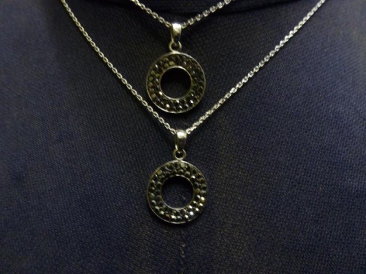 สร้อยเงินแท้พร้อมจี้เงินสวยเก๋