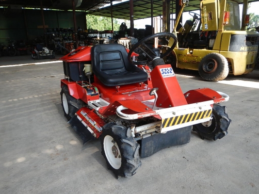 ขายรถตัดหญ้า SATO SRM831VH 11แรง พร้อมใช้งาน ขายรถตัดหญ้า SATO SRM831VH 11แรง พร้อมใช้งาน