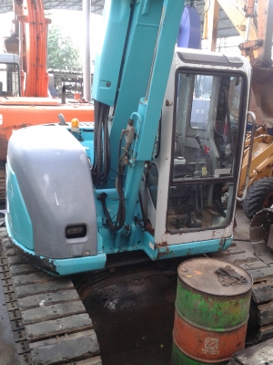 ต้องการขายรถขุดยี่ห้อ KOBELCO-SK75UR-3E รถนอกนำเข้าจากญี่ปุ่น