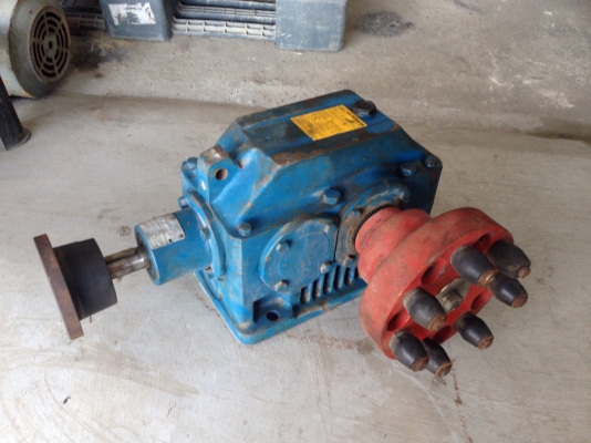 ขายหัวเกียร์ทดรอบ Rossi made in Italy อัตราทด 1:8 สภาพสวย วิ่งนิ่ม หร้อมใช้งาน