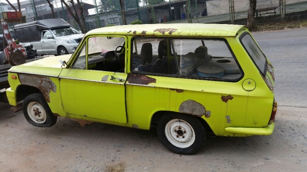 มาสด้า800 แวน เอกสารพร้อมโอน ขายขาดทุน 26,000 บาท