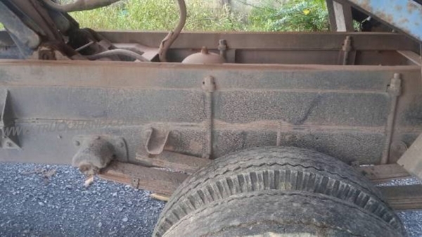 รถบรรทุก 6 ล้อดัมพ์ ยี่ห้อ ISUZU  เครื่อง 100 แรงม้า