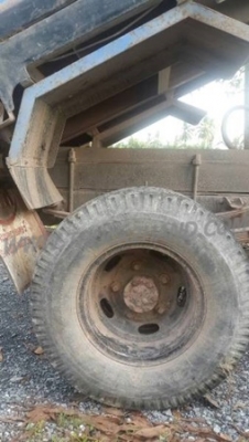 รถบรรทุก 6 ล้อดัมพ์ ยี่ห้อ ISUZU  เครื่อง 100 แรงม้า