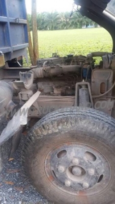 รถบรรทุก 6 ล้อดัมพ์ ยี่ห้อ ISUZU  เครื่อง 100 แรงม้า