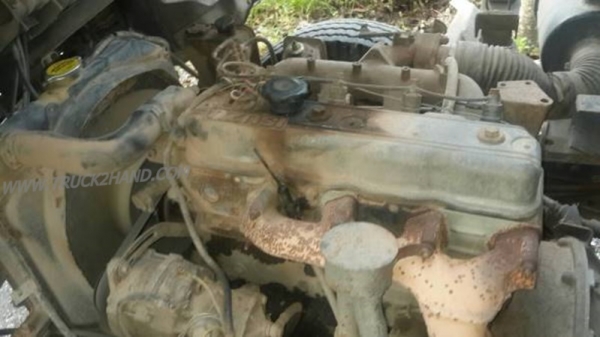 รถบรรทุก 6 ล้อดัมพ์ ยี่ห้อ ISUZU  เครื่อง 100 แรงม้า