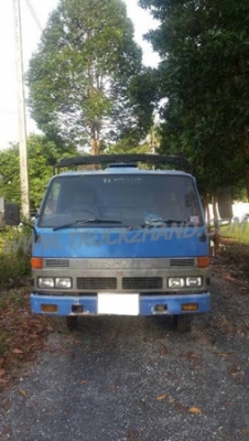 รถบรรทุก 6 ล้อดัมพ์ ยี่ห้อ ISUZU  เครื่อง 100 แรงม้า