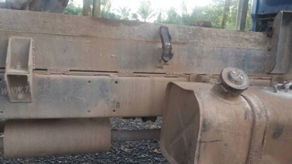 รถบรรทุก 6 ล้อดัมพ์ ยี่ห้อ ISUZU  เครื่อง 100 แรงม้า