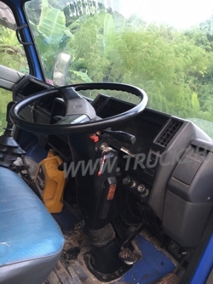 รถบรรทุก 6 ล้อดัมพ์ ยี่ห้อ ISUZU  เครื่อง 100 แรงม้า