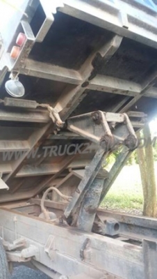 รถบรรทุก 6 ล้อดัมพ์ ยี่ห้อ ISUZU  เครื่อง 100 แรงม้า