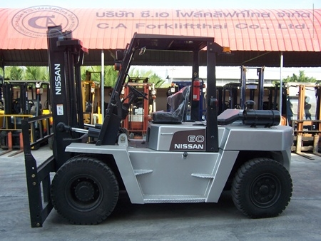 ขาย รถโฟล์คลิฟท์ NISSAN รุ่น FV-60