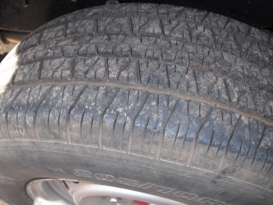 อีซูสุดีแม็กร์