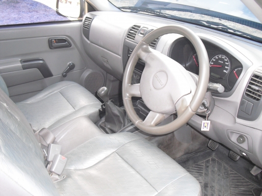 อีซูสุดีแม็กร์