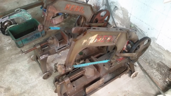 ขายเหมาเครื่องเลื่อยHERO   2ตัว