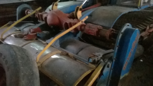 ขายรถตีดินรถแทรก สวยใช้งานน้อย