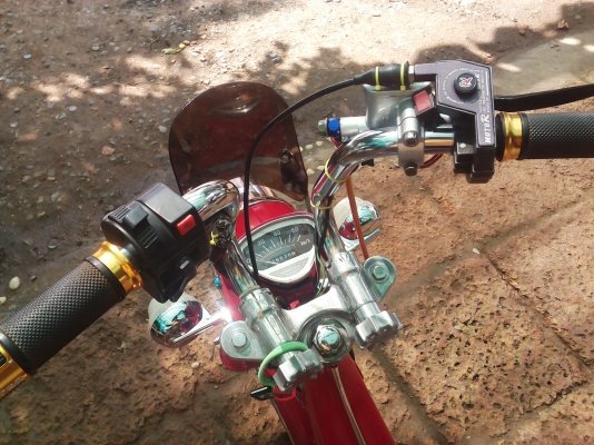 ขาย ชาลี เครื่องเวฟ 100 สภาพสวยๆ ของเเต่งตามรูป ราคาสุดคุ้ม 17500 (ทะเบียนเครื่อง+ใบซื้อขาย) สนใจโทร 089-8054390 โอ๋ ลพบุรี ขาย ชาลี เครื่องเวฟ 100 สภาพสวยๆ ของเเต่งตามรูป ราคาสุดคุ้ม 17500 (ทะเบียนเครื่อง+ใบซื้อขาย) สนใจโทร 089-8054390 โอ๋ ลพบุรี