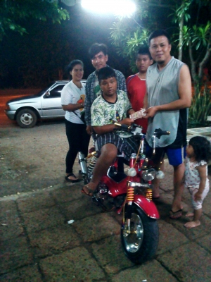 ขาย ชาลี เครื่องเวฟ 100 สภาพสวยๆ ของเเต่งตามรูป ราคาสุดคุ้ม 17500 (ทะเบียนเครื่อง+ใบซื้อขาย) สนใจโทร 089-8054390 โอ๋ ลพบุรี ขาย ชาลี เครื่องเวฟ 100 สภาพสวยๆ ของเเต่งตามรูป ราคาสุดคุ้ม 17500 (ทะเบียนเครื่อง+ใบซื้อขาย) สนใจโทร 089-8054390 โอ๋ ลพบุรี