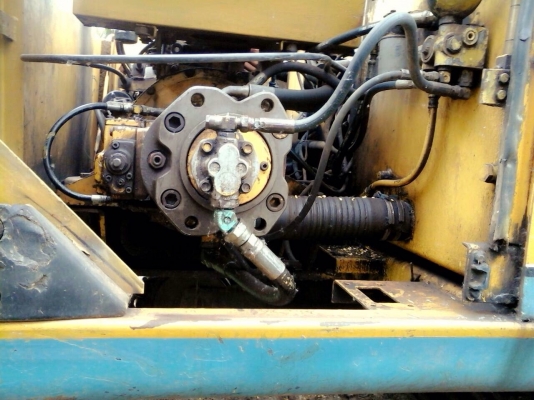 KOBELCO MARK III SK 200 รถบอดี้สวยสภาพดีพร้อมทำงาน เครื่องเดิมปั๊มเดิมทำงานไม่โหลด ภายในเก๋งอุปกรณ์ครบ มีหน้าจอ ไฟฟ้าตัด ภายนอกบูมอาร์มสวยไม่มีปะ เอวแน่นดี ช่วงล่างโซ่บูทใบแทรกหนาดีประมาณ 60\% เอกสารสัญญาซื้อขาย ราคาต่อรองได้ครับ