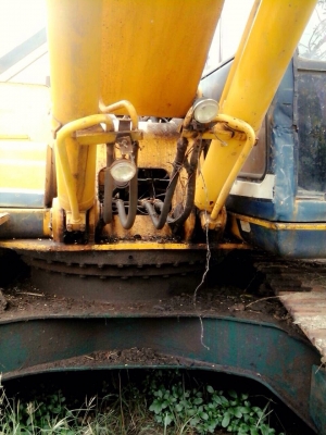 KOBELCO MARK III SK 200 รถบอดี้สวยสภาพดีพร้อมทำงาน เครื่องเดิมปั๊มเดิมทำงานไม่โหลด ภายในเก๋งอุปกรณ์ครบ มีหน้าจอ ไฟฟ้าตัด ภายนอกบูมอาร์มสวยไม่มีปะ เอวแน่นดี ช่วงล่างโซ่บูทใบแทรกหนาดีประมาณ 60\% เอกสารสัญญาซื้อขาย ราคาต่อรองได้ครับ