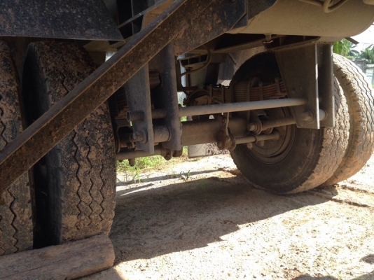 รถอีซูซุ 10 ล้อดั้ม 270 แรงม้า. ปี 48  ( ขายแม่ , ลูก )  สนใจติดต่อ 081 - 6079515