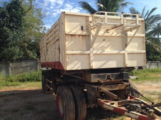 รถอีซูซุ 10 ล้อดั้ม 270 แรงม้า. ปี 48  ( ขายแม่ , ลูก )  สนใจติดต่อ 081 - 6079515