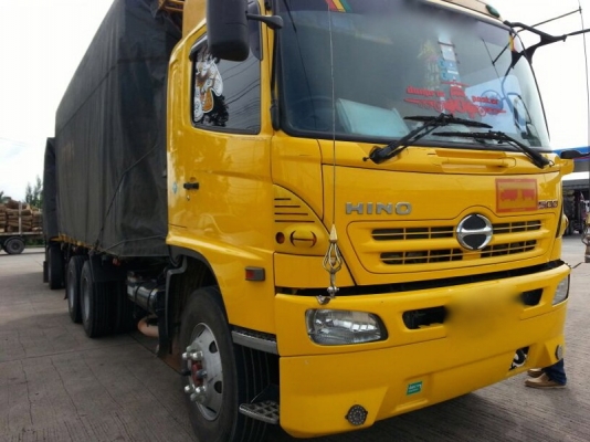 รถฮีโน่ 10 ล้อ รั้ว ( ไม่ดั้ม )  FM2P  260 แรงม้า. ปี 55  สนใจติดต่อ 081 - 6079515