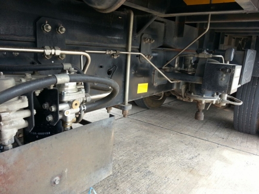 รถฮีโน่ 10 ล้อ รั้ว ( ไม่ดั้ม )  FM2P  260 แรงม้า. ปี 55  สนใจติดต่อ 081 - 6079515