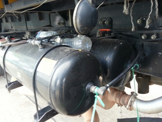 รถฮีโน่ 10 ล้อ รั้ว ( ไม่ดั้ม )  FM2P  260 แรงม้า. ปี 55  สนใจติดต่อ 081 - 6079515