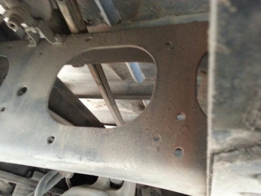 รถฮีโน่ 10 ล้อ รั้ว ( ไม่ดั้ม )  FM2P  260 แรงม้า. ปี 55  สนใจติดต่อ 081 - 6079515