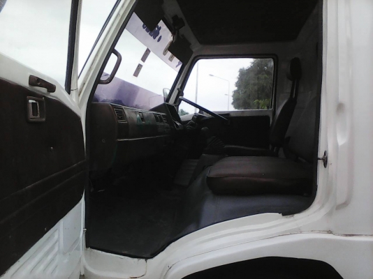 หกล้อติดเครน ฮีโน่-FB-117แรง รถห้างแท้ ล่างใหญ่ Fหน้าFหลัง เกียร์ร็อคกี่ เครนUNIC3ตันติดปั้ม5ตัน แรงข้ามรุ่น ทะเบียนชุดโอนพร้อม