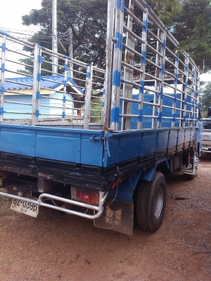 ขาย6ล้อnpr 110