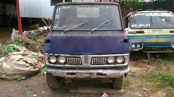 ขายหัวคัสซี 6 ล้อ TOYOTA ไม่มีทะเบียน คัสซีสวยตลอดเส้น เครื่อง B 85 แรงม้า รถขับได้ ราคาต่อรองได้ครับ