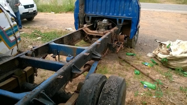 ขายหัวคัสซี 6 ล้อ TOYOTA ไม่มีทะเบียน คัสซีสวยตลอดเส้น เครื่อง B 85 แรงม้า รถขับได้ ราคาต่อรองได้ครับ