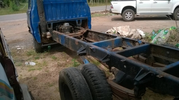 ขายหัวคัสซี 6 ล้อ TOYOTA ไม่มีทะเบียน คัสซีสวยตลอดเส้น เครื่อง B 85 แรงม้า รถขับได้ ราคาต่อรองได้ครับ