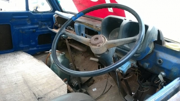 ขายหัวคัสซี 6 ล้อ TOYOTA ไม่มีทะเบียน คัสซีสวยตลอดเส้น เครื่อง B 85 แรงม้า รถขับได้ ราคาต่อรองได้ครับ