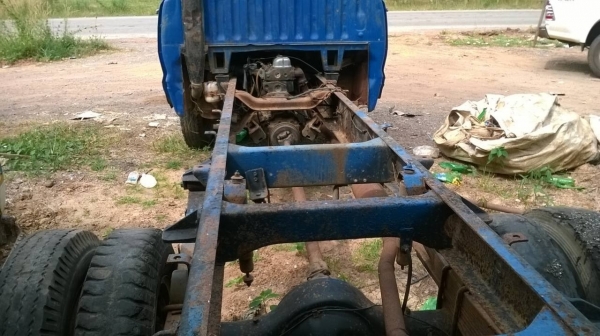 ขายหัวคัสซี 6 ล้อ TOYOTA ไม่มีทะเบียน คัสซีสวยตลอดเส้น เครื่อง B 85 แรงม้า รถขับได้ ราคาต่อรองได้ครับ