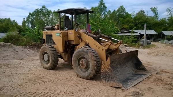 ขายรถตักสภาพดีใช้งานอยู่ทุกวัน B450 เอวอ่อน เครื่องดี ปั้มดี ยางใหม่ทั้ง 4 เส้น ซื้อไปใช้งานไม่ผิดหวังแน่นอนครับ ราคาต่อรองได้