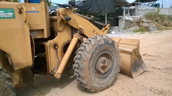 ขายรถตักสภาพดีใช้งานอยู่ทุกวัน B450 เอวอ่อน เครื่องดี ปั้มดี ยางใหม่ทั้ง 4 เส้น ซื้อไปใช้งานไม่ผิดหวังแน่นอนครับ ราคาต่อรองได้