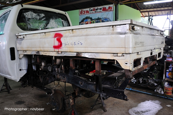 ขายกะบะลอย เปิด3ด้าน กว้าง1.4เมตร ยาว 2เมตร ใส่รถ4wd หล่อๆ