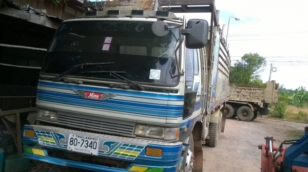 ขายพ่วงแม่ลูกดั้ม FM3M สภาพสวยเดิมทั้งคัน เครื่องเดิม M10C 240 แรงม้า  กระจกไฟฟ้า แอร์เย็น  ลูก 3 คานยัดลงเล่มเรียบร้อย ราคาต่อรองได้ครับ