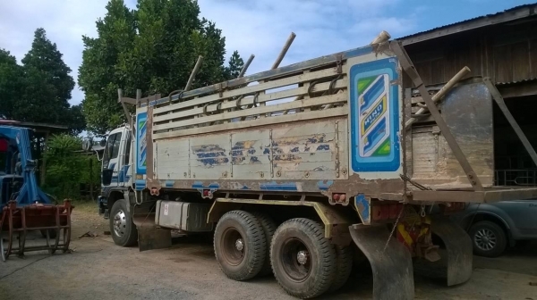 ขายพ่วงแม่ลูกดั้ม FM3M สภาพสวยเดิมทั้งคัน เครื่องเดิม M10C 240 แรงม้า  กระจกไฟฟ้า แอร์เย็น  ลูก 3 คานยัดลงเล่มเรียบร้อย ราคาต่อรองได้ครับ