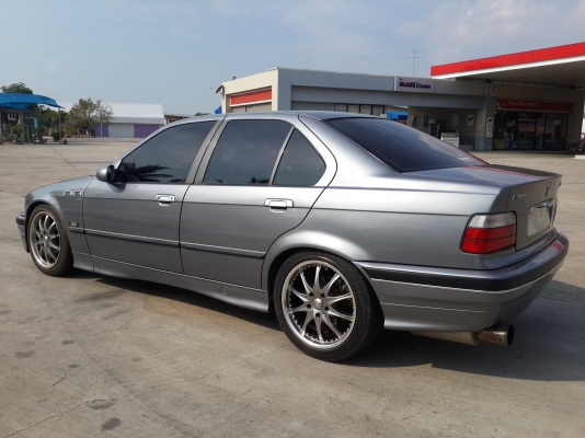 ขาย BMW 318i โฉมนกแก้ว รถสวย สภาพดี สมบูรณ์ ขาย BMW 318i โฉมนกแก้ว รถสวย สภาพดี สมบูรณ์