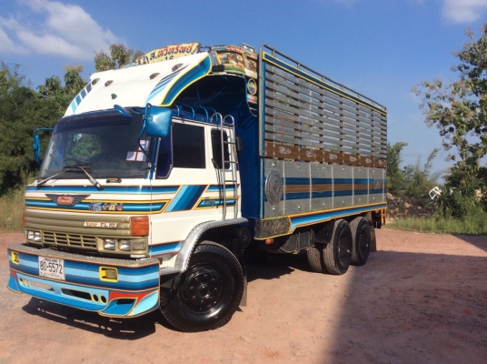 HINO FM187 (F18แท้ )เครื่อง 185 โบ เบรคจิ๊ฟฟี่ พวงมาลัยพาว์เวอร์ แอร์ ยางเพิ่งเปลี่ยนมาใหม่10เส้น รถเดิมๆ ขาย 680,000 บาท (ติดต่อ ศุภากร 081-4252943)