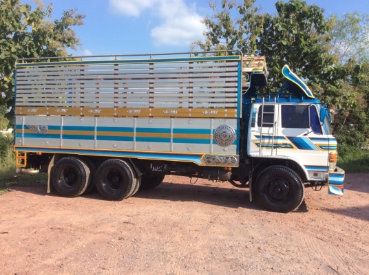 HINO FM187 (F18แท้ )เครื่อง 185 โบ เบรคจิ๊ฟฟี่ พวงมาลัยพาว์เวอร์ แอร์ ยางเพิ่งเปลี่ยนมาใหม่10เส้น รถเดิมๆ ขาย 680,000 บาท (ติดต่อ ศุภากร 081-4252943)