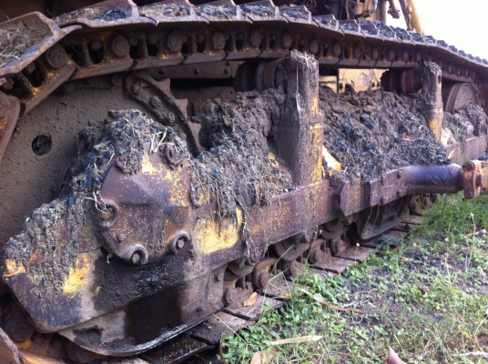 ขายรถแทรกเตอร์ CAT D5-B เกียตัด ตีนไก่ รถสวย ช่วงล่างเต็ม   สนใจโทรจองด่วน