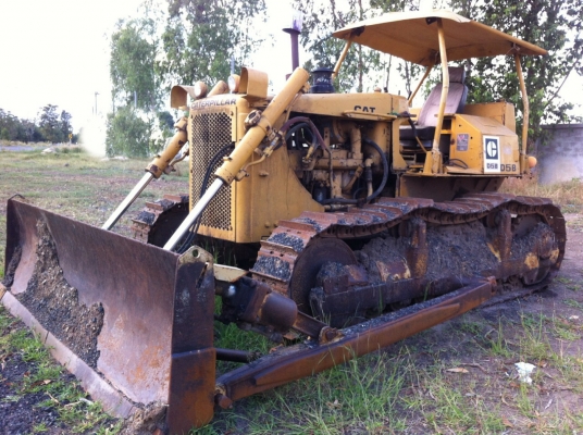 ขายรถแทรกเตอร์ CAT D5-B เกียตัด ตีนไก่ รถสวย ช่วงล่างเต็ม   สนใจโทรจองด่วน